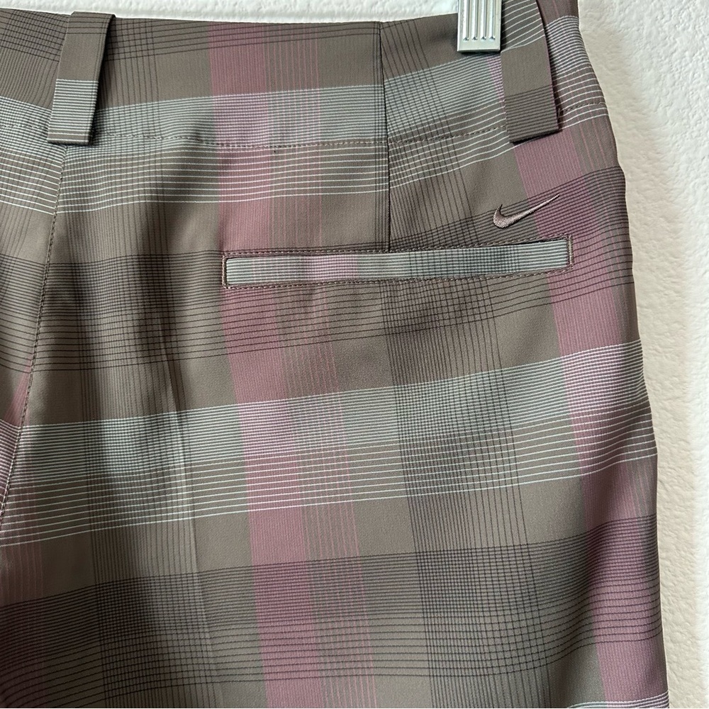 Nike woman’s golf shorts - Picture 7 of 10
